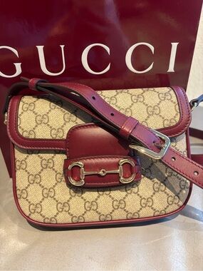 Gucci Horsebit 1955 soft small crossbody bag (original dust bag included)